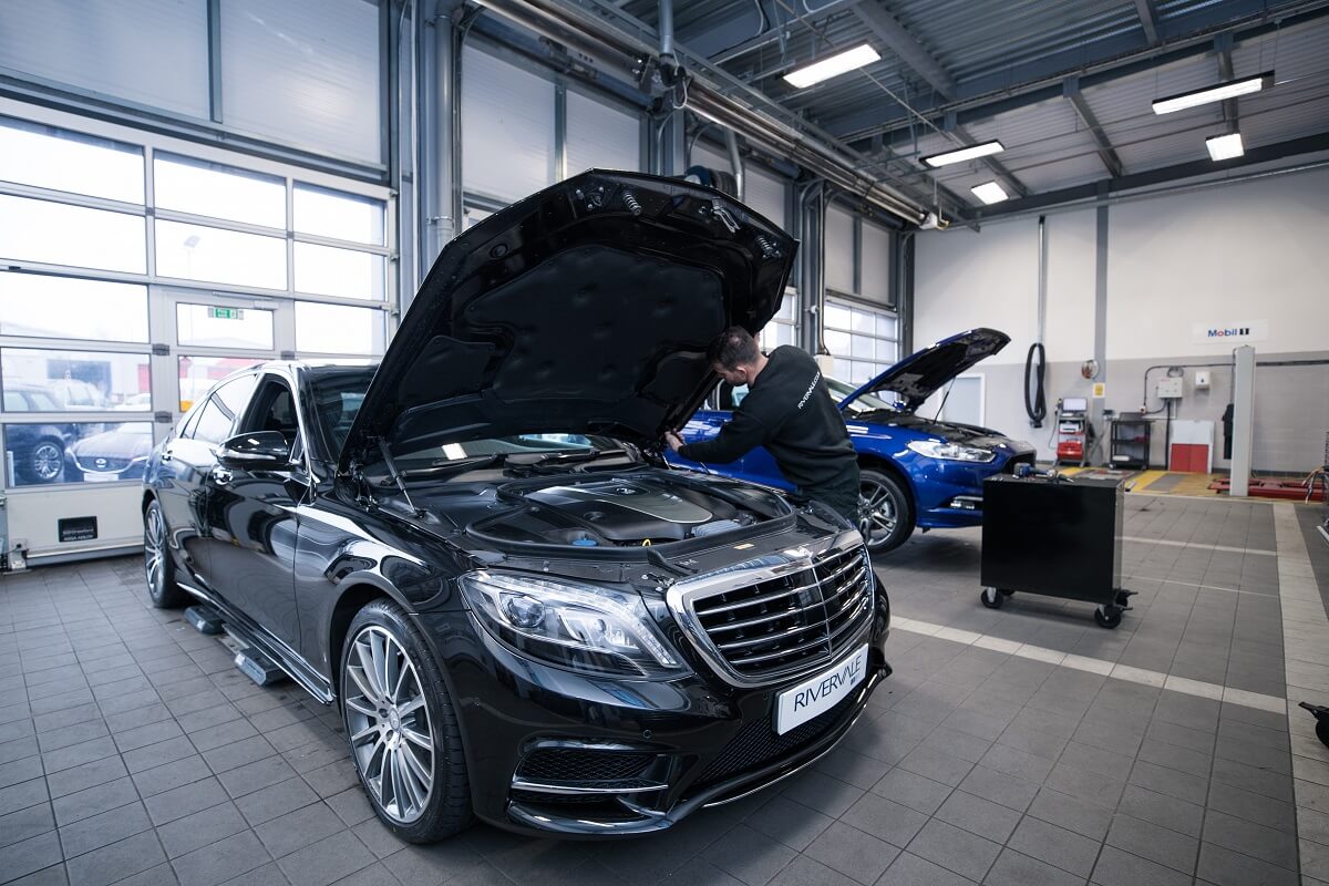 Which Mercedes Servicing Specialist Should You Hire Get Updates Of 